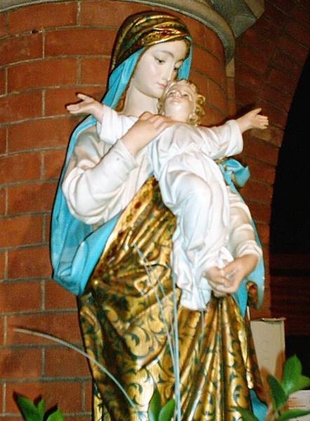Statue of The Blessed Virgin Mary in St Osmunds Church